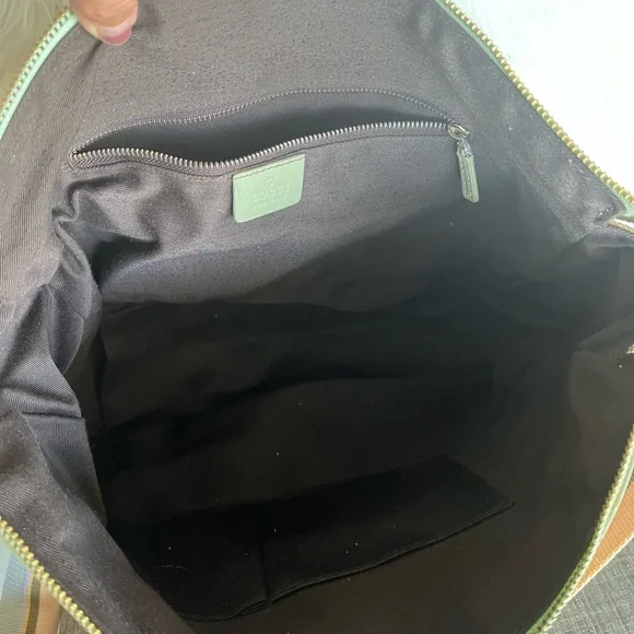 Gucci Beige and Olive Shoulder Bag - Picture 9 of 16